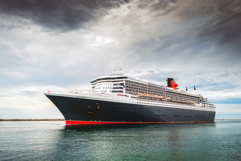 Queen Mary 2 in Port Adelaide