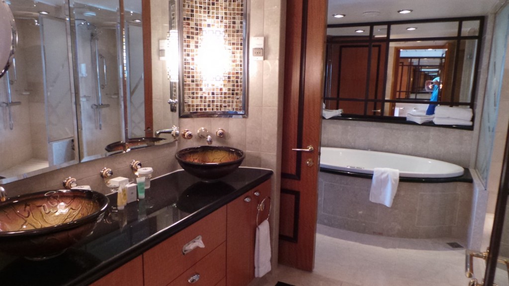 Navigator of the Seas Royal Suite Bathroom