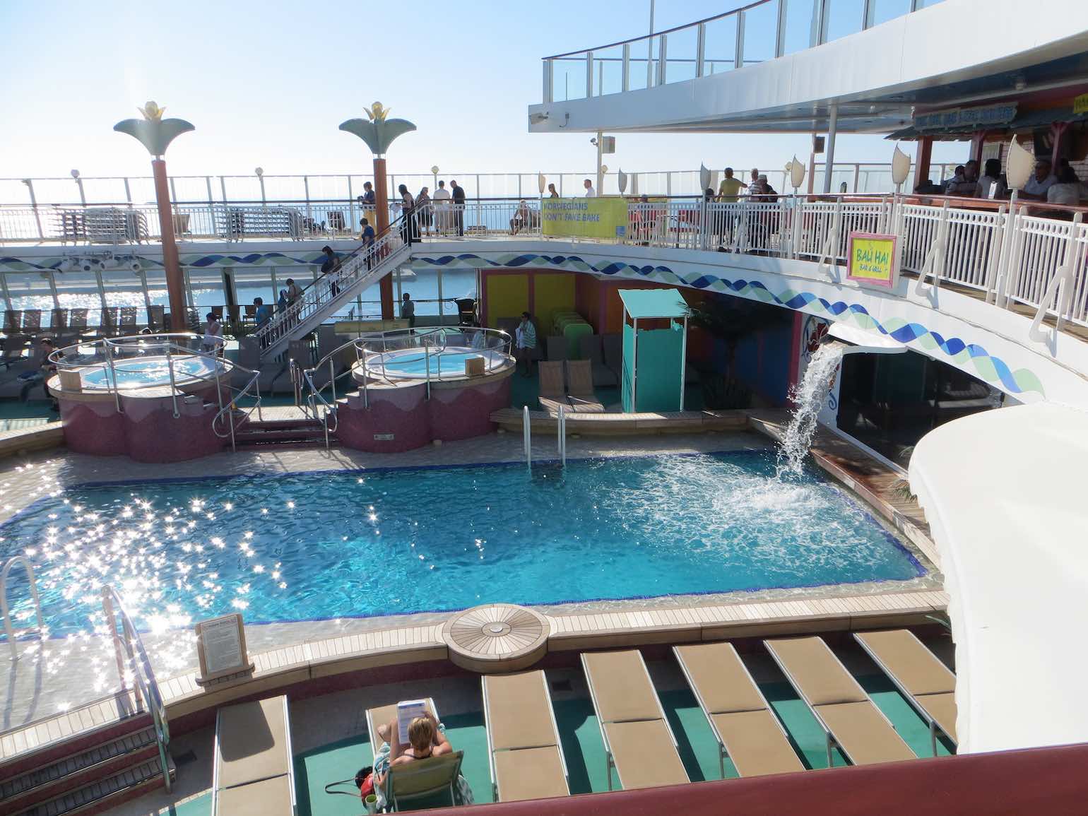 What's it Like to Take a Vacation on a Cruise Ship