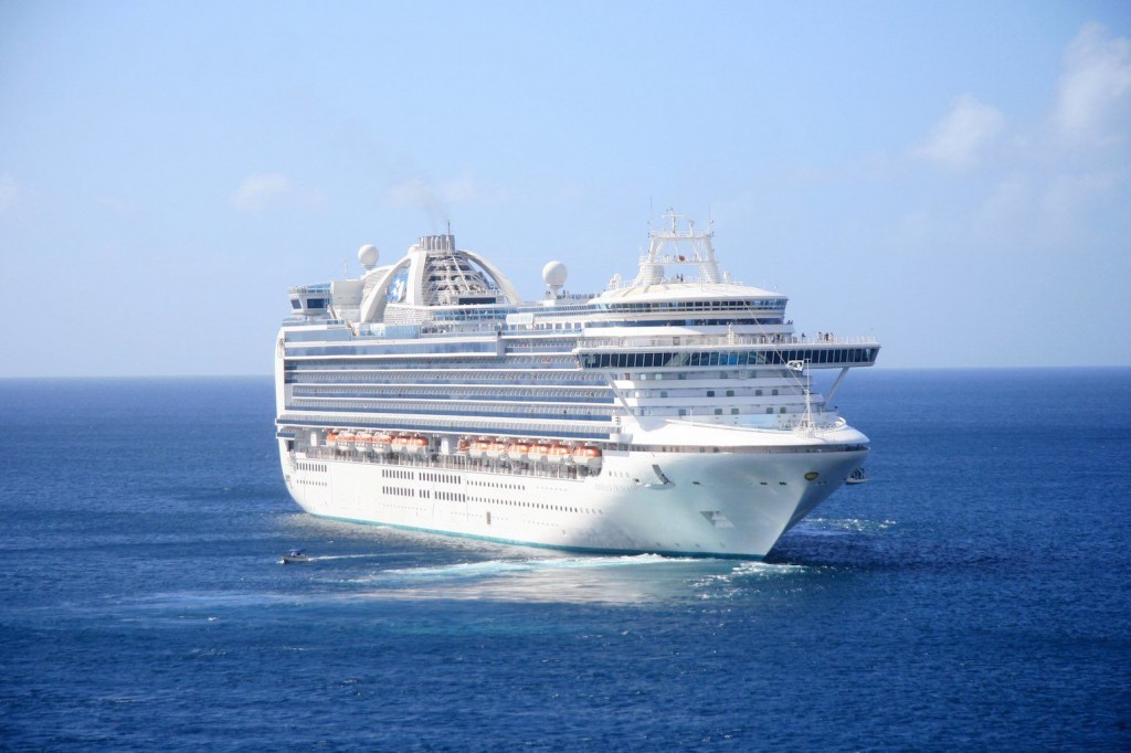 What's it Like to Take a Vacation on a Cruise ShipCruise Deals Expert