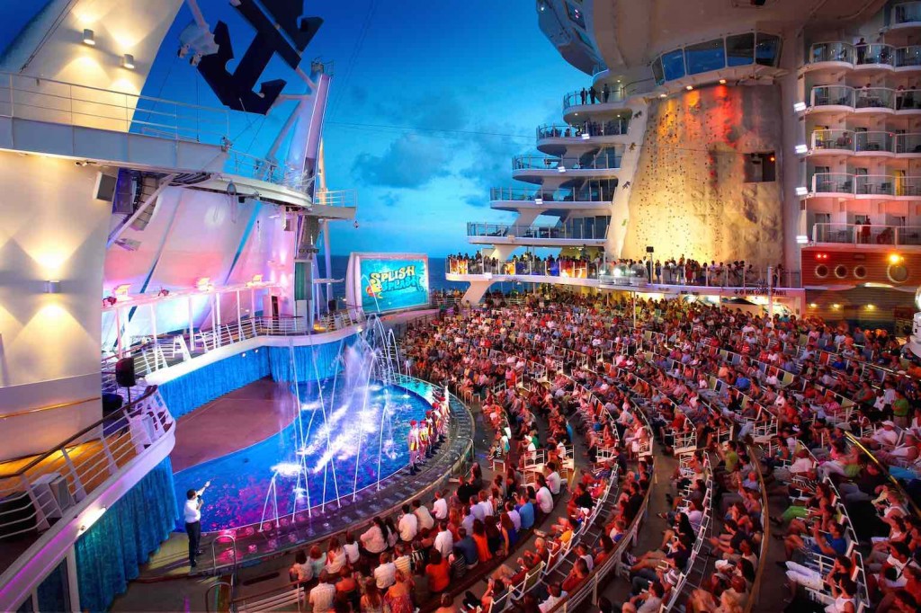 Oasis of the Seas aqua theatre