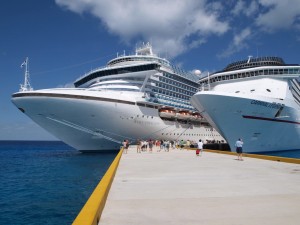 Read more about the article How Can Someone Meet New People on a Cruise Ship