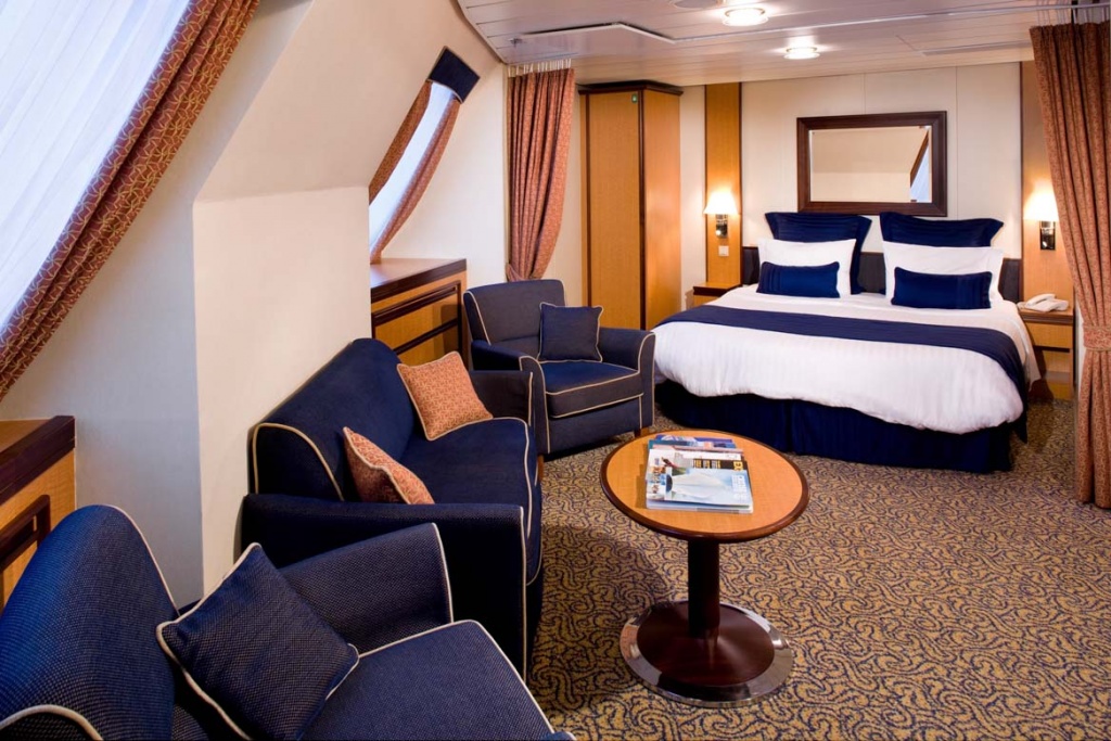 Legend of the Seas Family stateroom