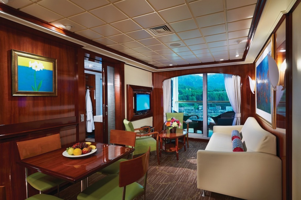 which cruise ships have adjoining rooms