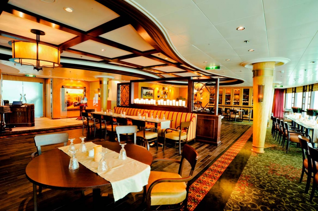 Radiance of the Seas Italian restaurant Giovannis Table