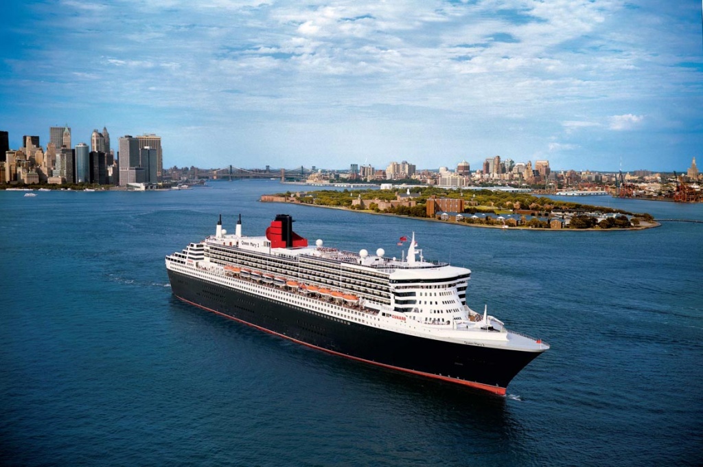 Queen Mary 2 aerial in NYC