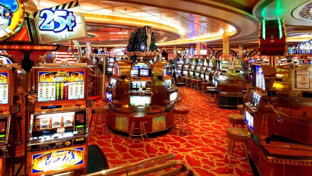 which royal caribbean ships have casinos