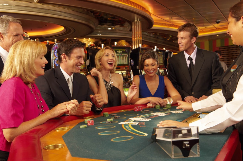 Oasis of the seas poker room