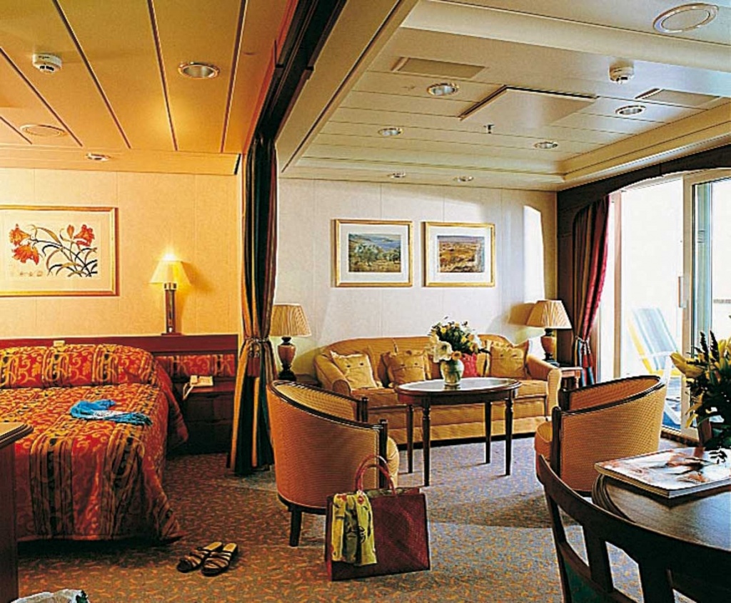 PandOworldcruising_aurora_twinbalconycabin2