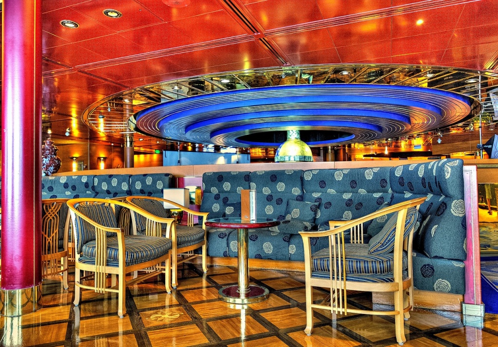 cruise ship restaurant